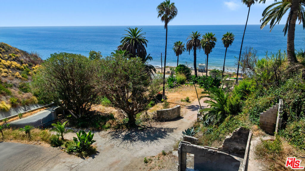19355 Pacific Coast Highway Property Photo 14