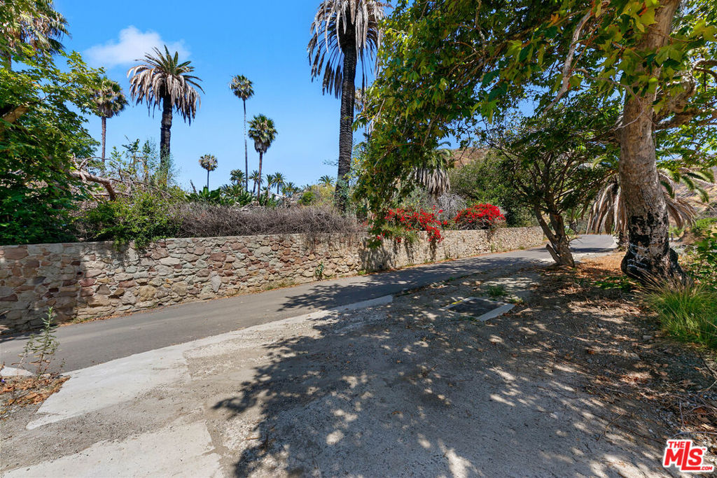 19355 Pacific Coast Highway Property Photo 15