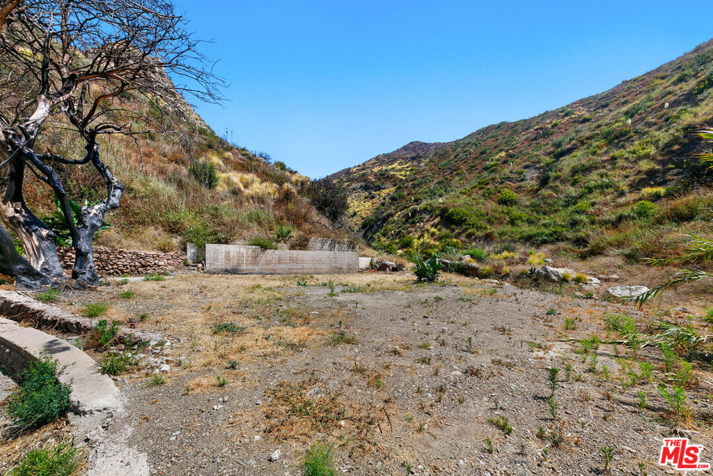 19355 Pacific Coast Highway Property Photo 16