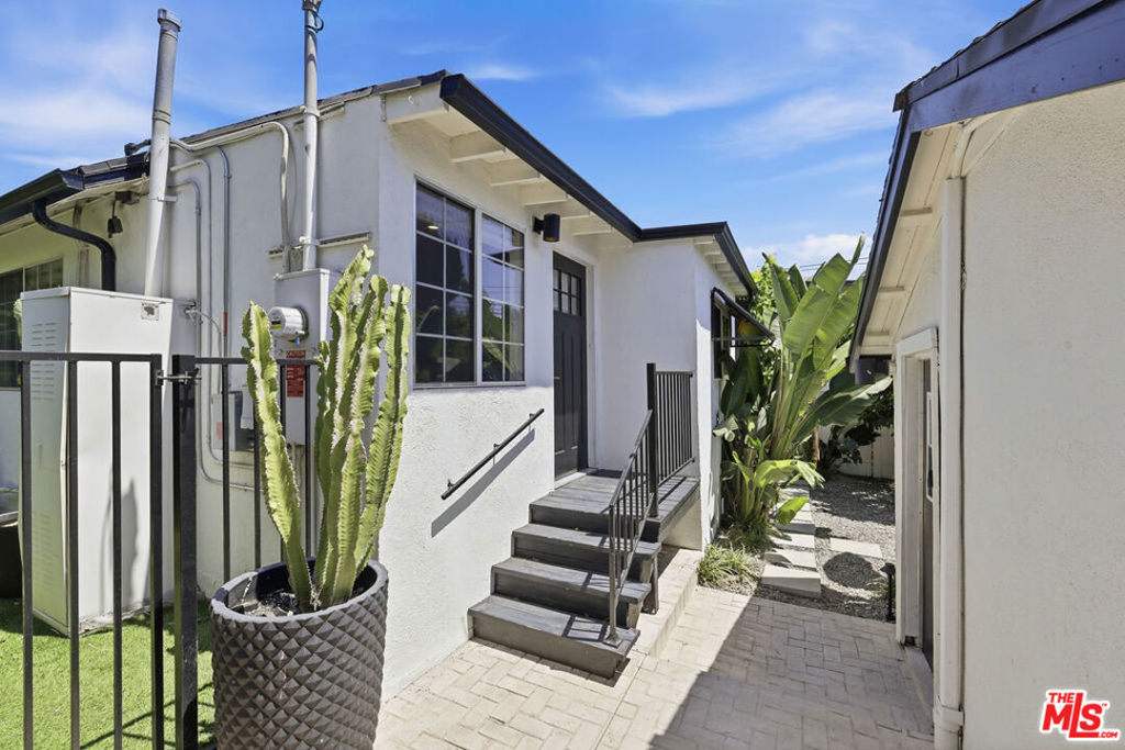 342 Fisher Street Property Photo 14