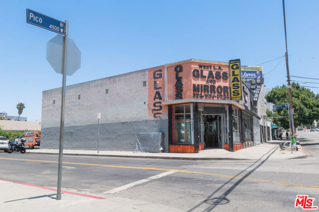 4525 W Pico Boulevard Property Photo 2