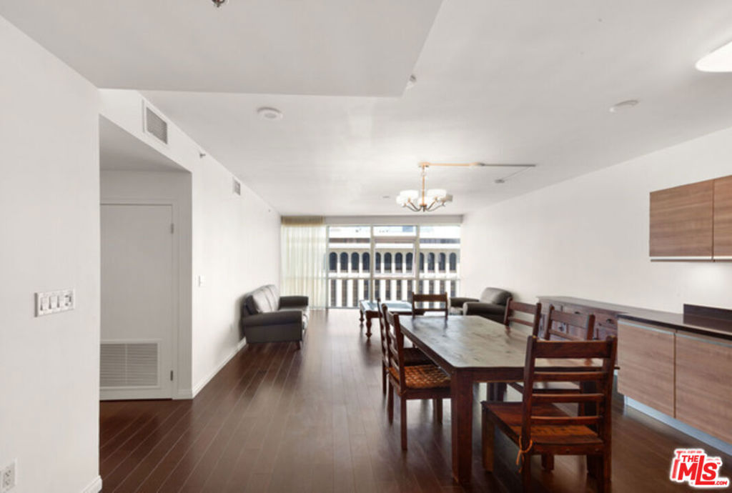 3785 Wilshire Boulevard 908 Property Photo 7