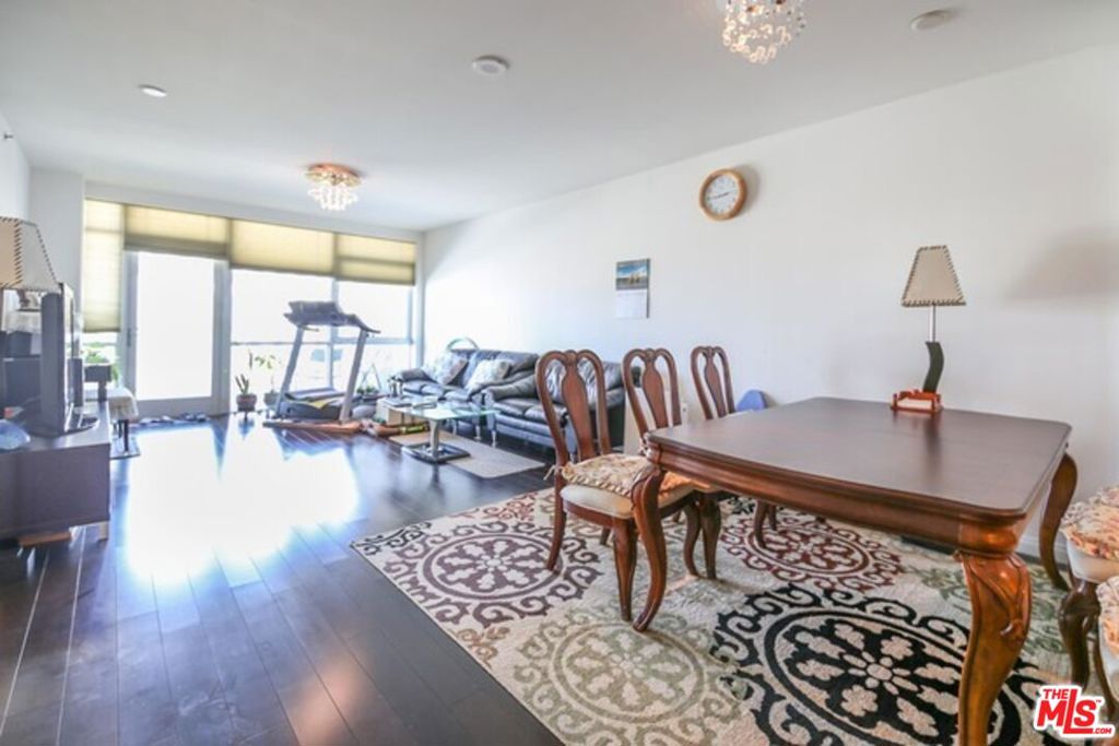 3785 Wilshire Boulevard 908 Property Photo 8