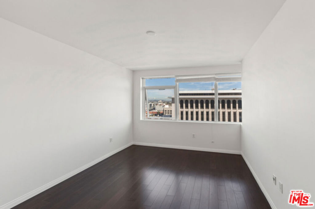 3785 Wilshire Boulevard 908 Property Photo 12