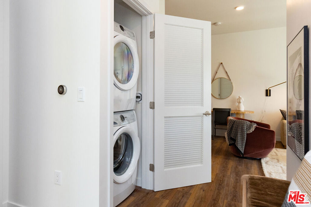 839 S Fedora Street 709 Property Photo 5