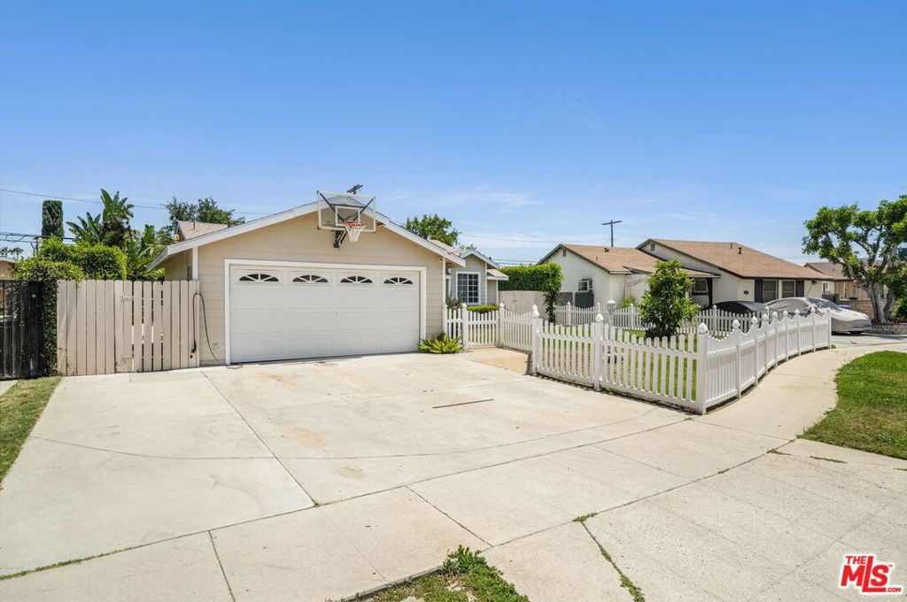 9134 Swinton Avenue Property Photo 34