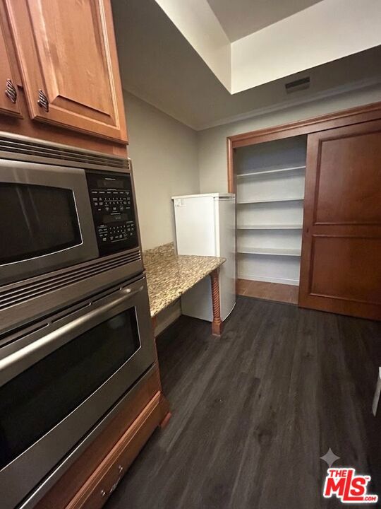 1818 Pelham Avenue 103 Property Photo 30