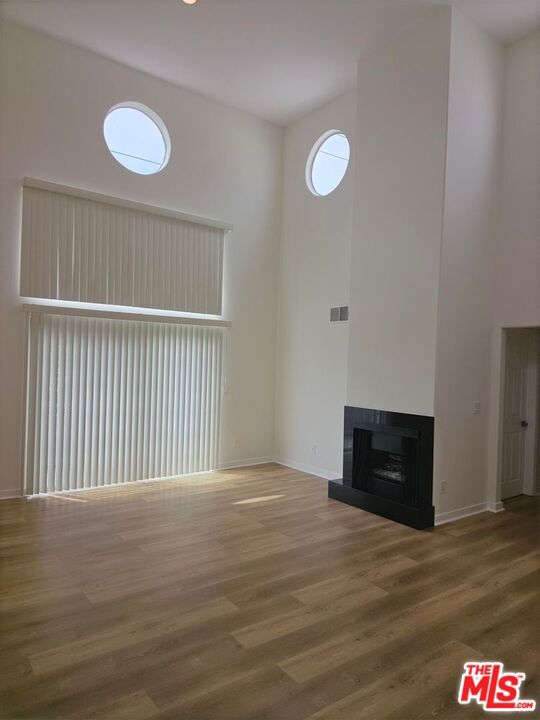 2050 S Bentley Avenue Ph 5 Property Photo 1