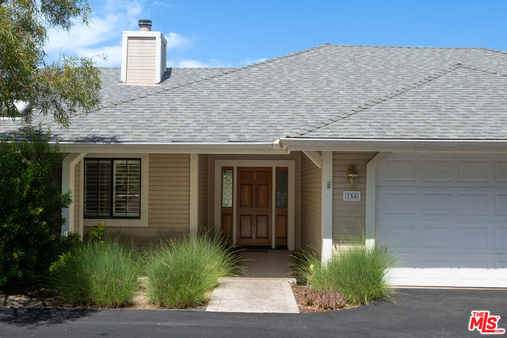 754 Hillside Drive Property Photo 1