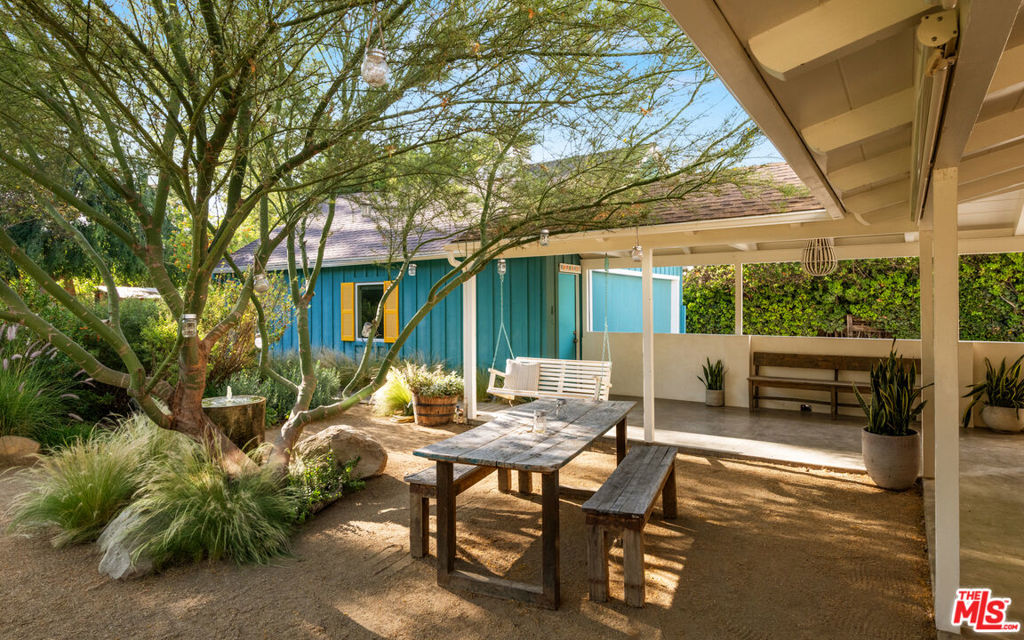 6101 Shoup Avenue Property Photo 12