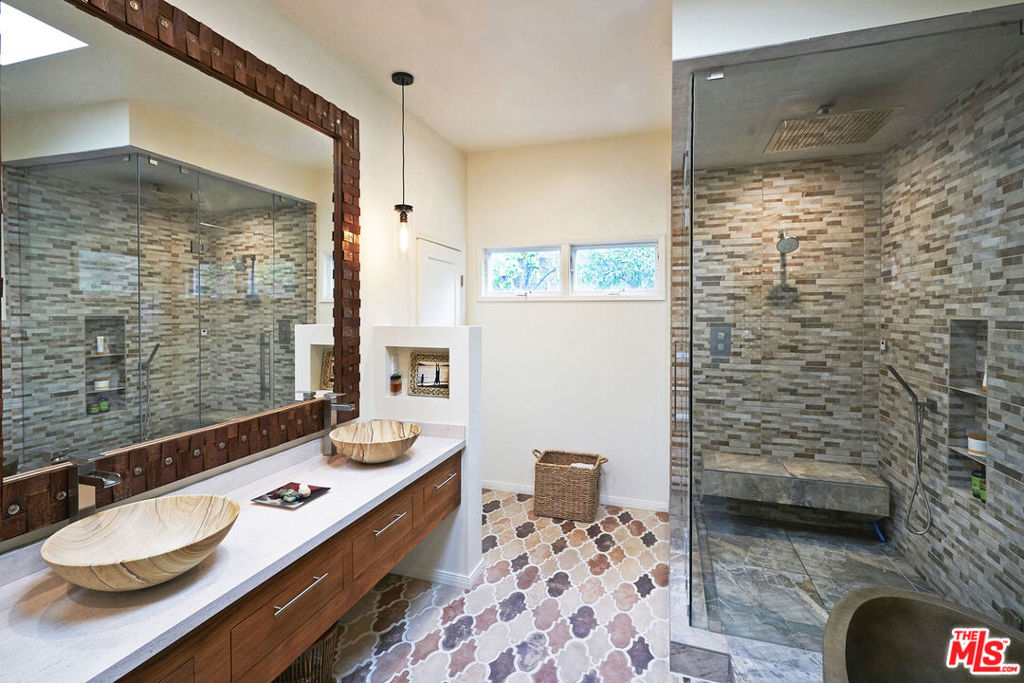 6101 Shoup Avenue Property Photo 33