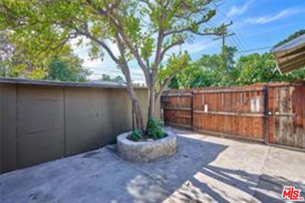 6850 Radford Avenue Property Photo 60