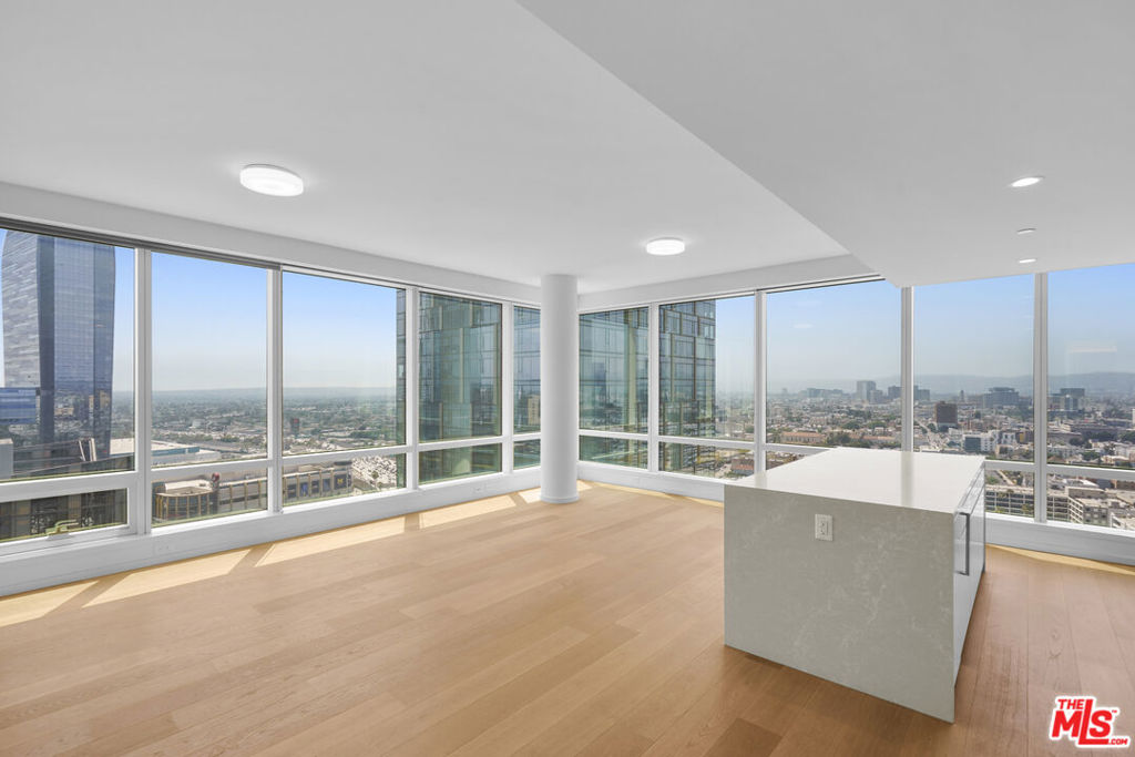 877 Francisco Street 2811 Property Photo 1