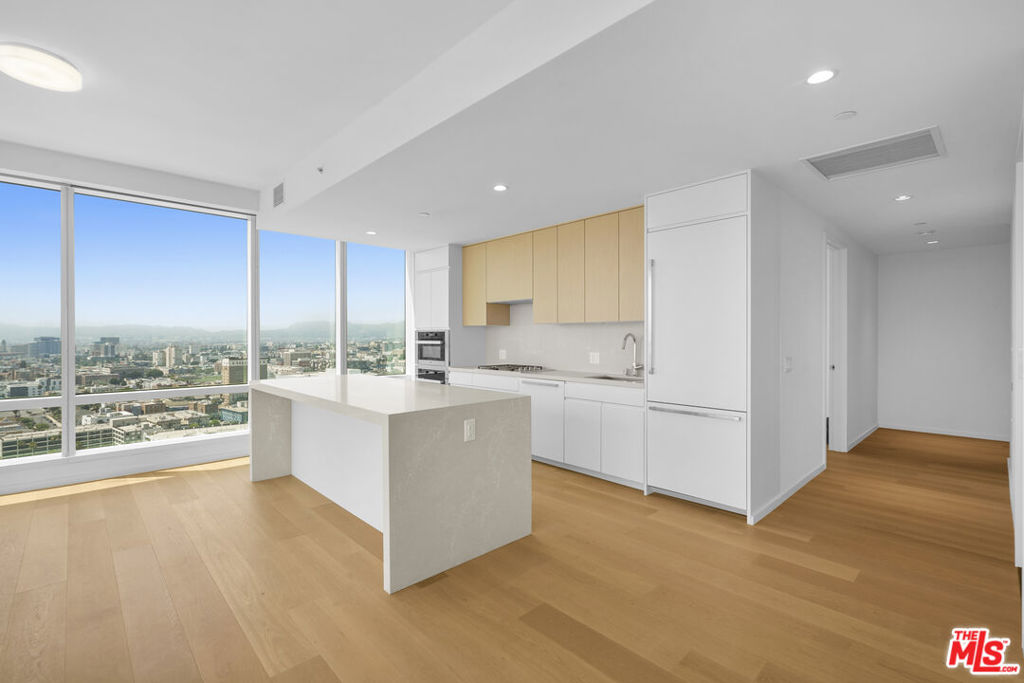 877 Francisco Street 2811 Property Photo 14