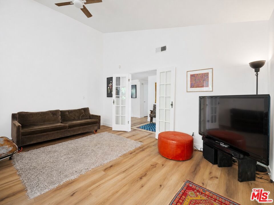 22429 Bessemer Street Property Photo 17