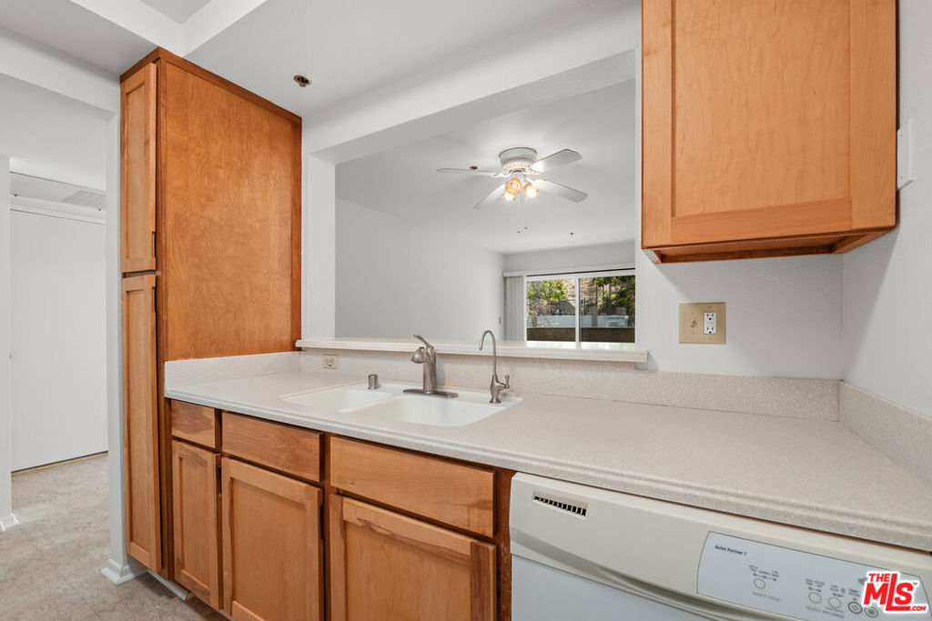 501 Palisades Drive 207 Property Photo 13