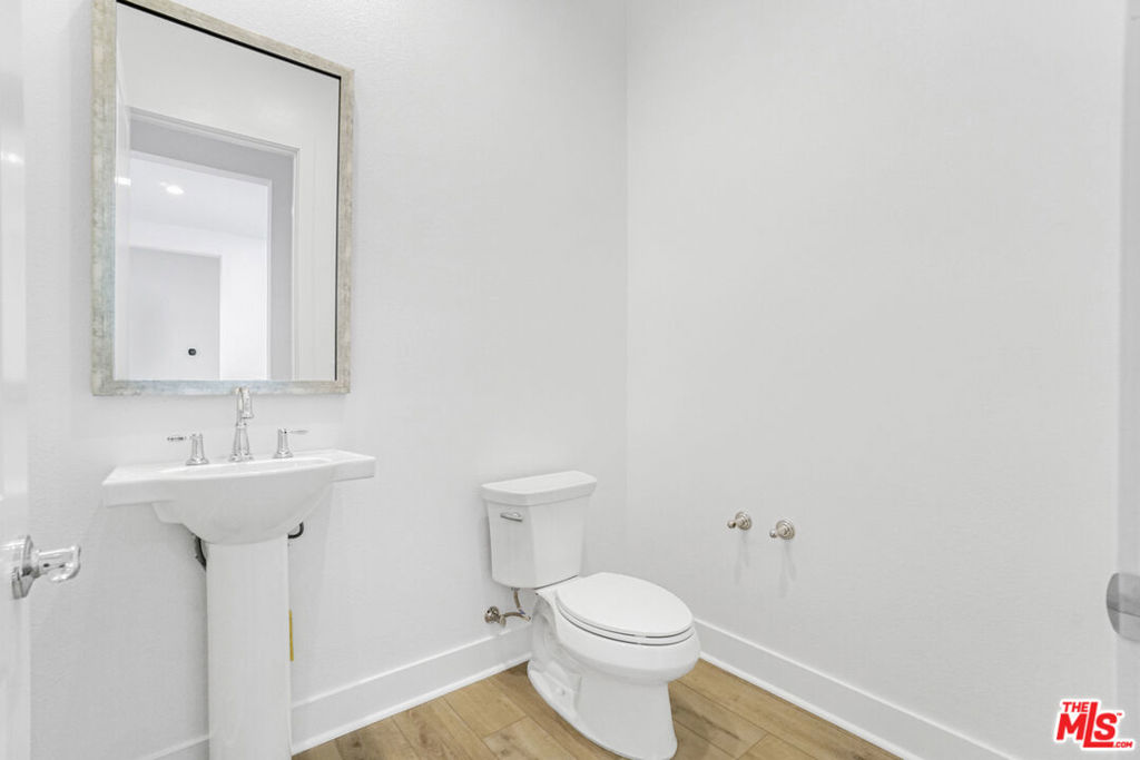 20534 Edgewood Court Property Photo 29