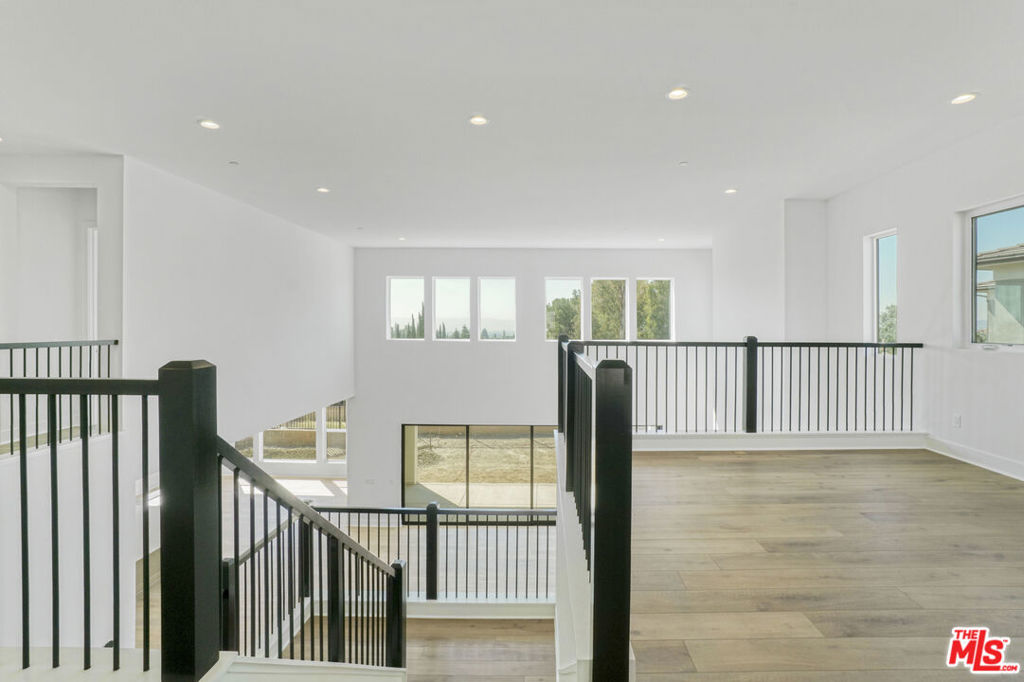 20534 Edgewood Court Property Photo 33