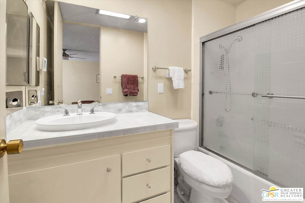 68 Lakeview Drive Property Photo 13