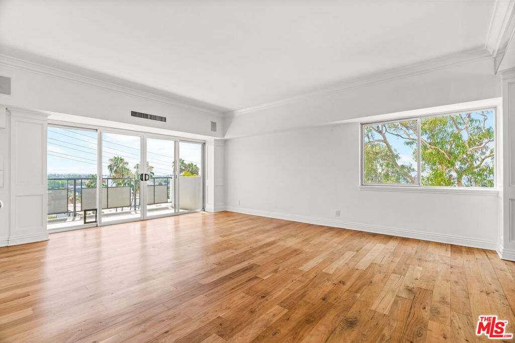 1155 N La Cienega Boulevard 306 Property Photo 6