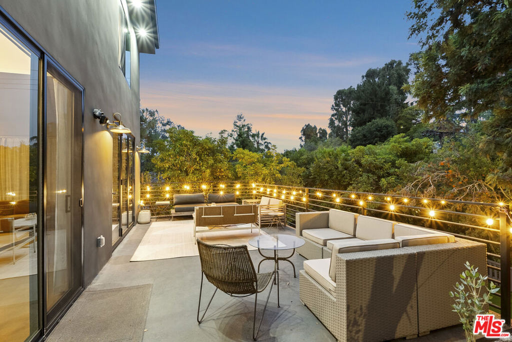 12220 Benmore Terrace Property Photo 3