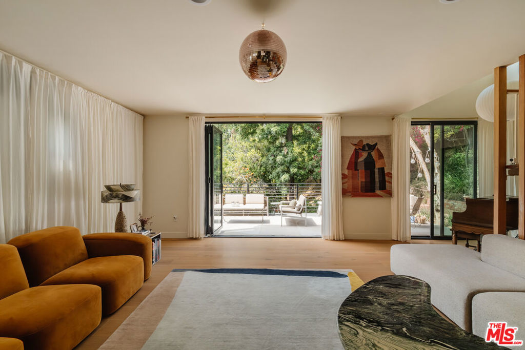 12220 Benmore Terrace Property Photo 9