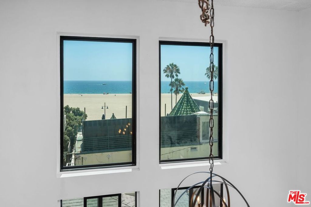19 Sunset Avenue 3 Property Photo 3
