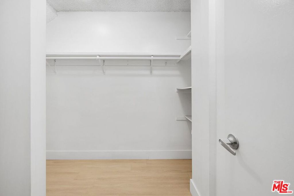 19 Sunset Avenue 3 Property Photo 21