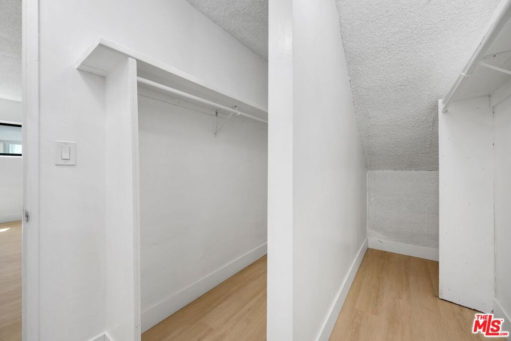 19 Sunset Avenue 3 Property Photo 22
