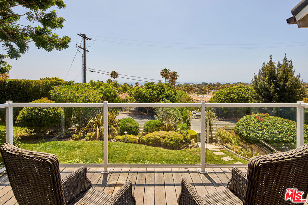 6363 Zumirez Drive Property Photo 11
