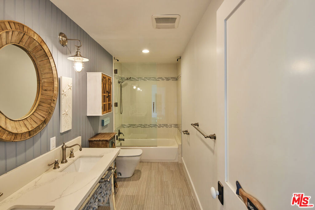 6363 Zumirez Drive Property Photo 20