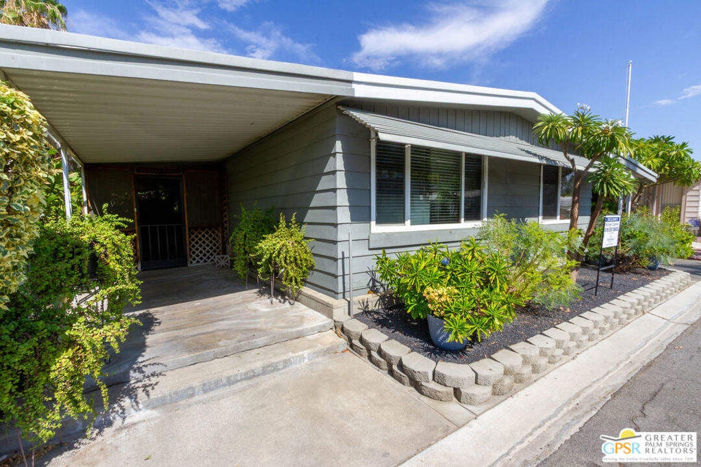 145 Calle Arriba Property Photo 2