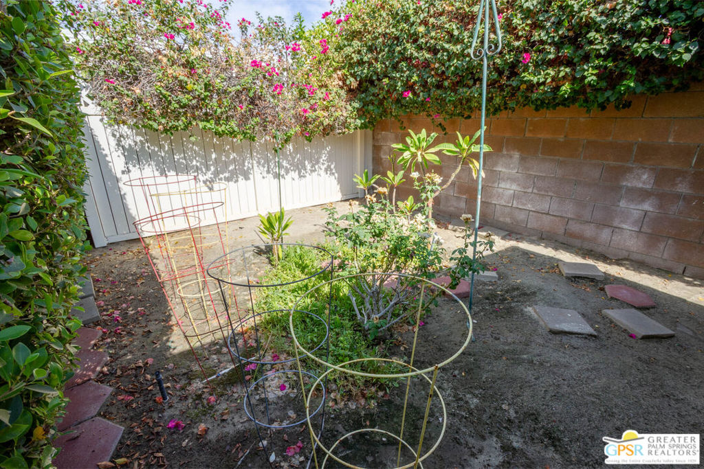 145 Calle Arriba Property Photo 30