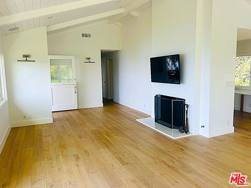 20645 Seaboard Road Property Photo 8