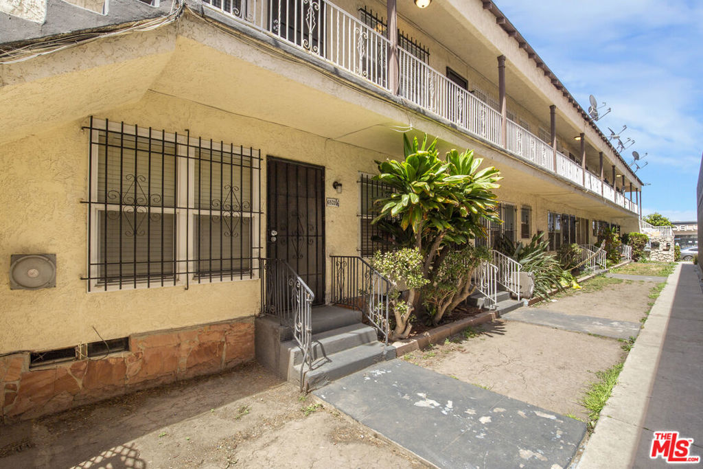 6519 Crenshaw Boulevard Property Photo 6