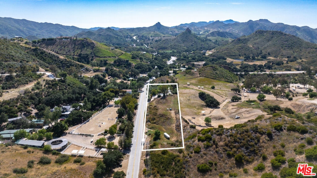 31341 Mulholland Highway Property Photo 1
