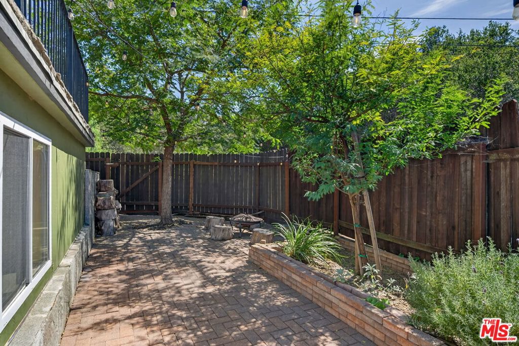 21549 Summit Trail Property Photo 4