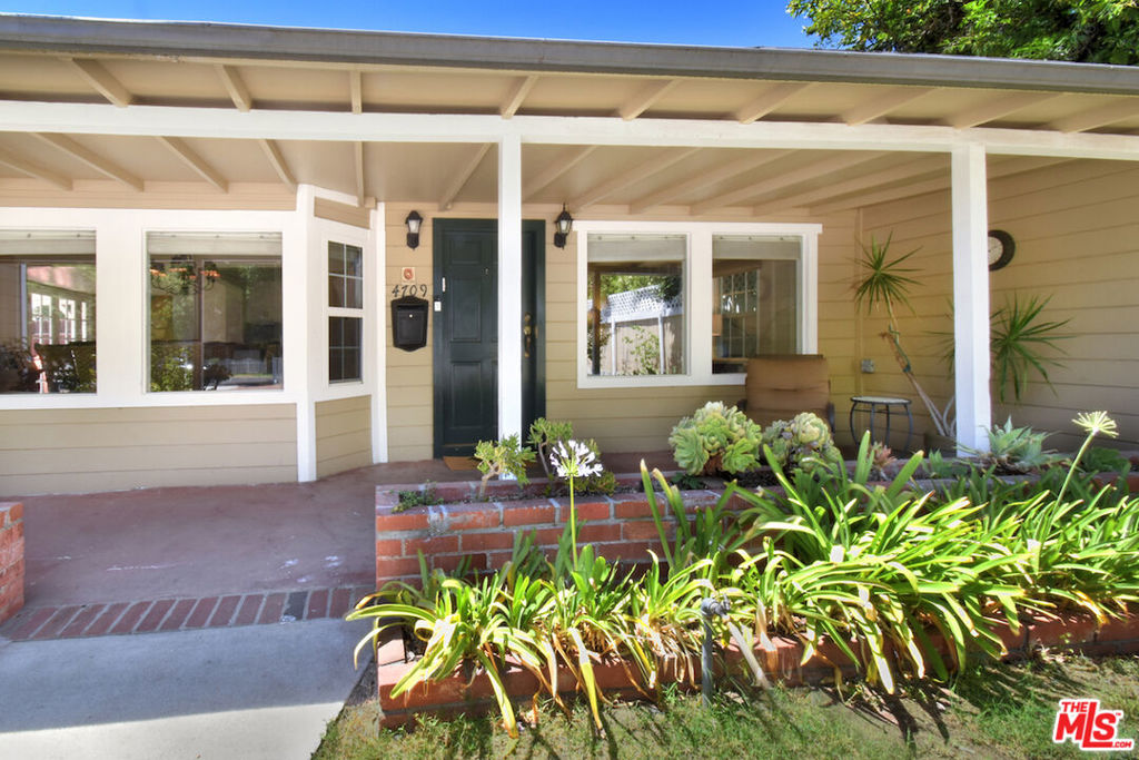 4709 Camellia Avenue Property Photo 3