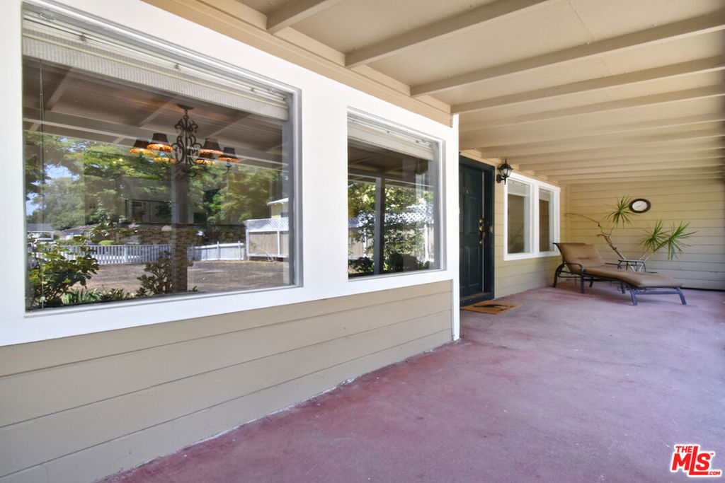4709 Camellia Avenue Property Photo 4