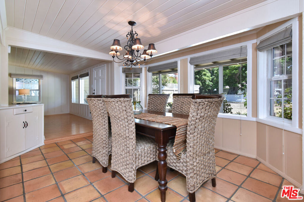 4709 Camellia Avenue Property Photo 10