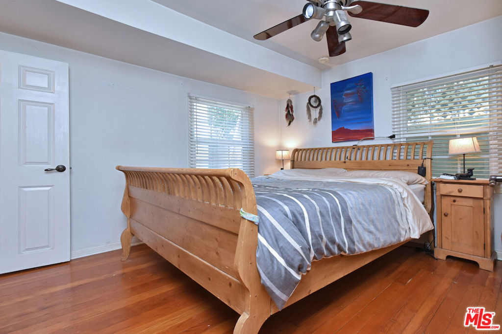 4709 Camellia Avenue Property Photo 14