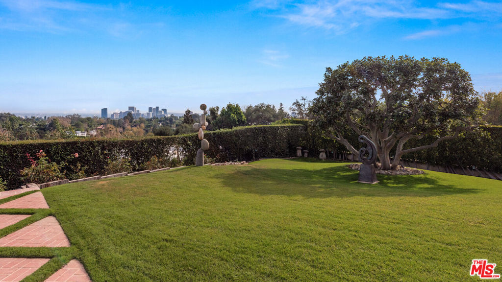 642 Siena Way Property Photo 4