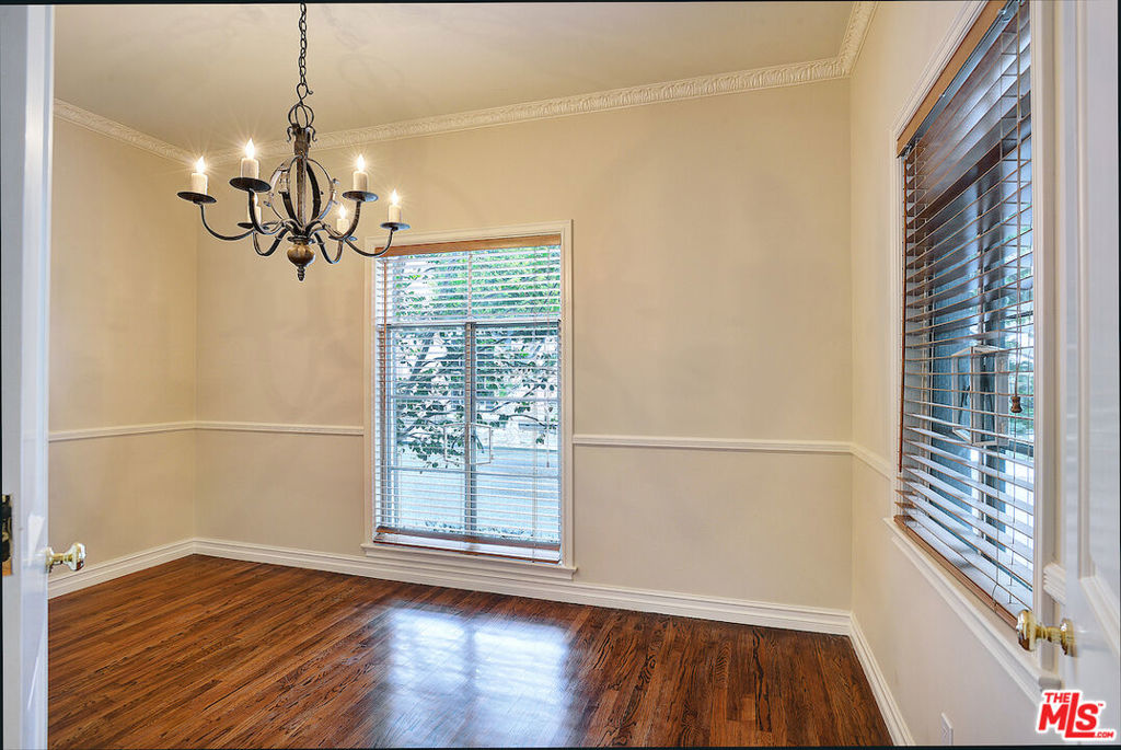 149 S Rodeo Drive Property Photo 8