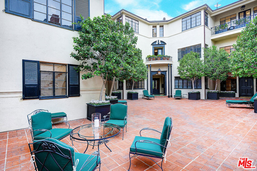 149 S Rodeo Drive Property Photo 22