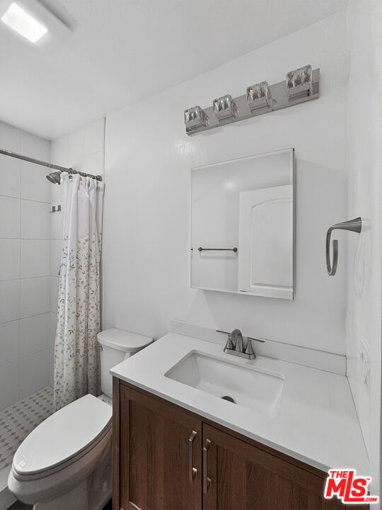 6036 Denny Avenue Property Photo 14