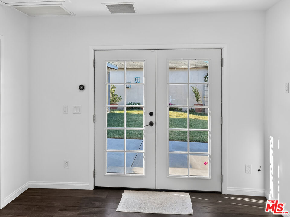 6036 Denny Avenue Property Photo 17