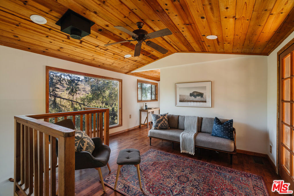 517 Canon View Trail Property Photo 15