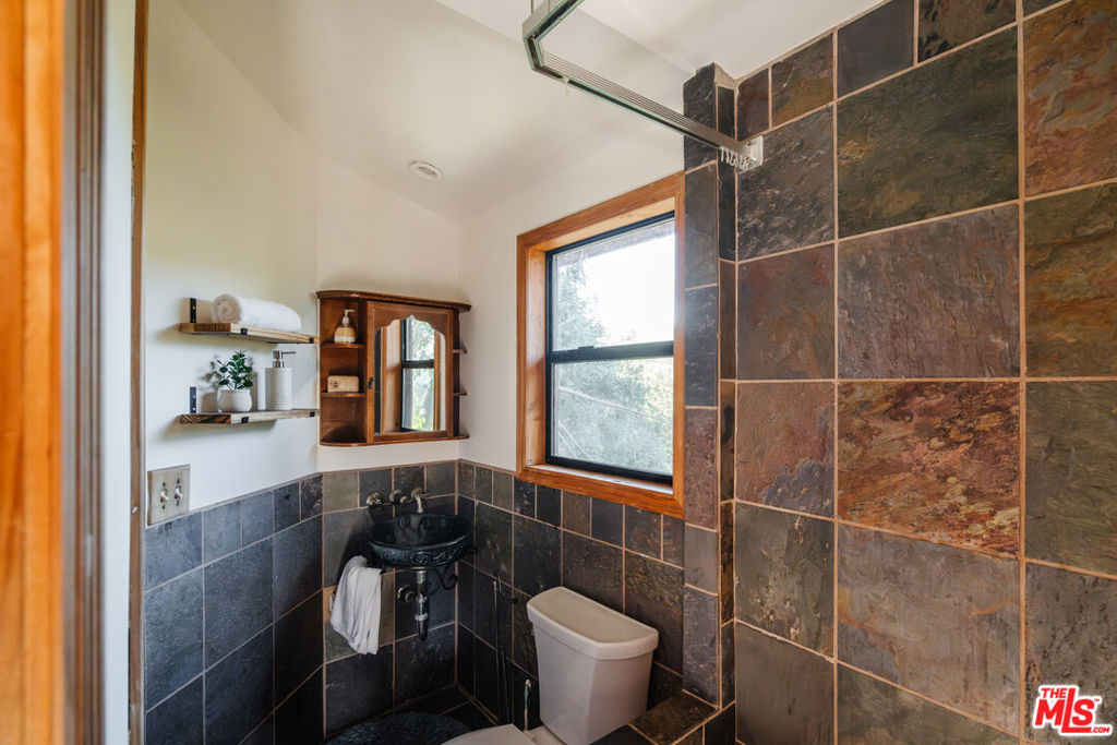 517 Canon View Trail Property Photo 23