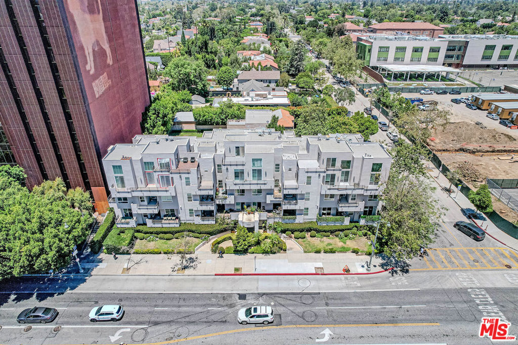 4925 Wilshire Boulevard 302 Property Photo 41