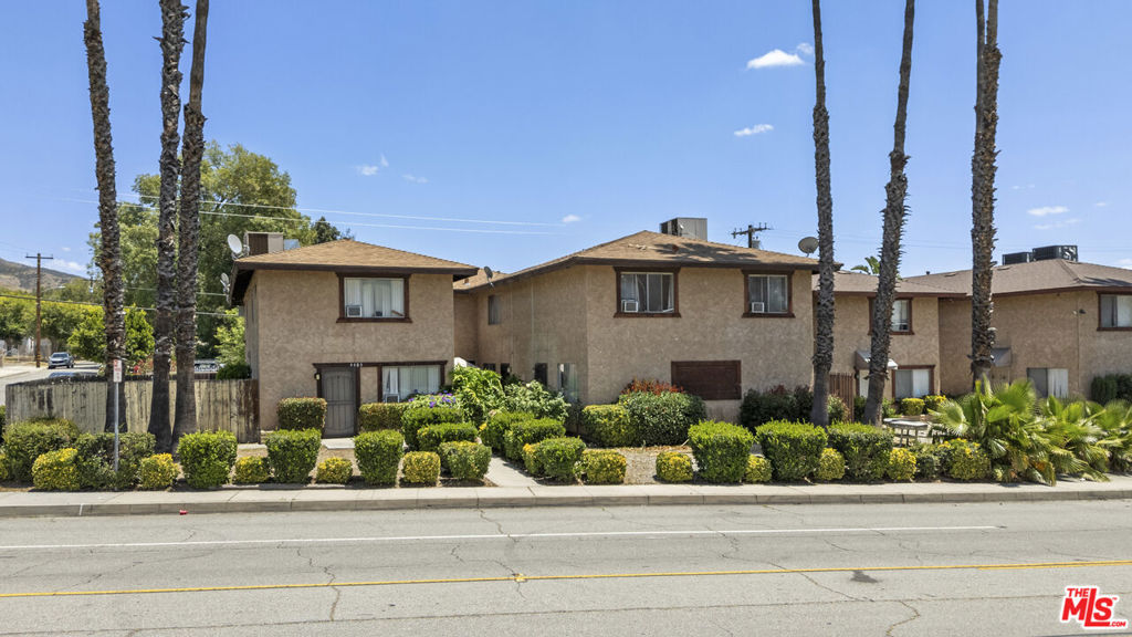 4485 N Sierra Way Property Photo 9